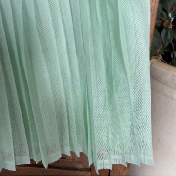 Free People Movement Rally Pleated Miniskirt Size M/L - Picture 11 of 13